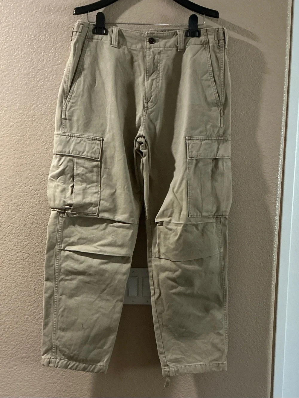 Men's Beige Cargo Pants - Casual Utility Trousers